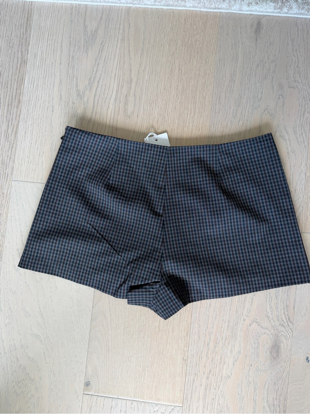 Aritzia Flame Mini Skort Liliana checkered - Picture 7 of 8